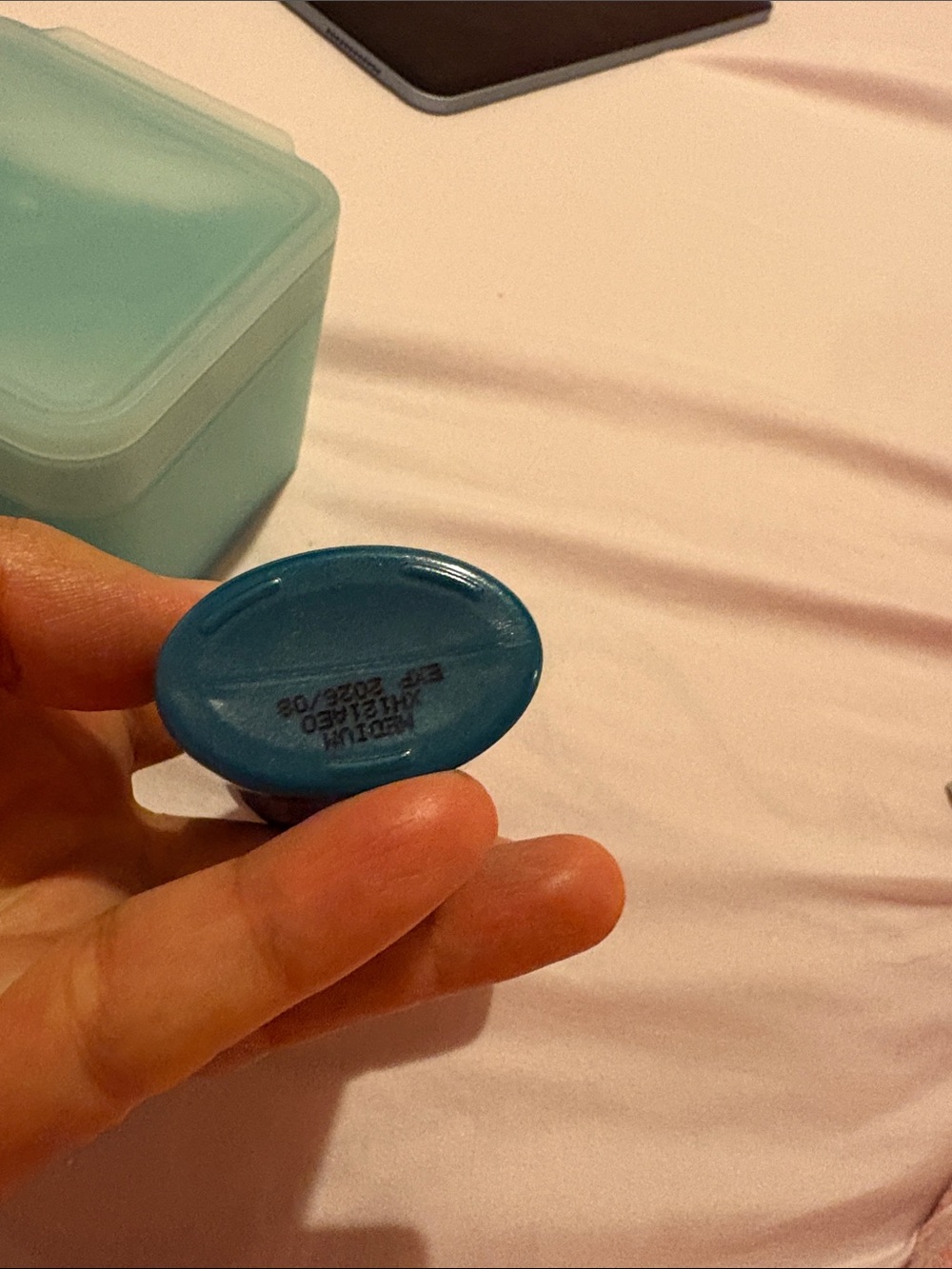 Sunforgettable Face Shield FLEX SPF 50 - Blue - Picture 3 of 4